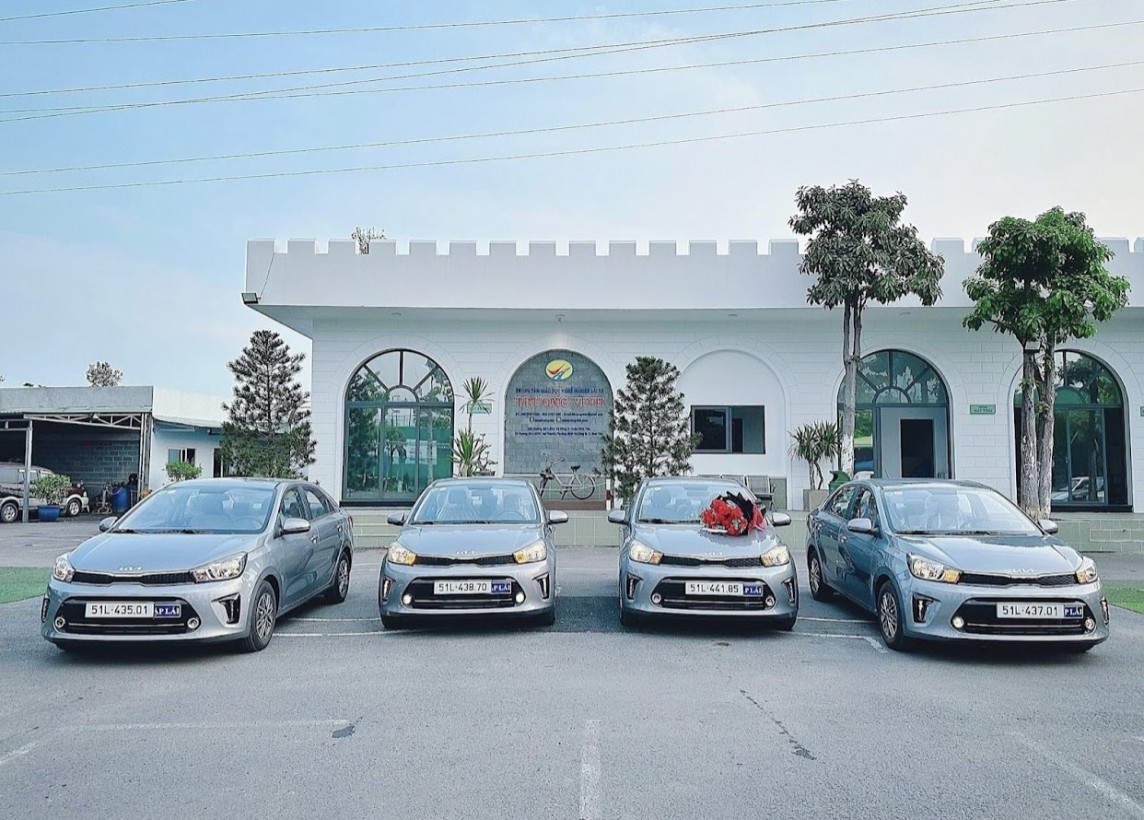 TP. Hồ Chí Minh: ‘Hô biến’ sân thể dục thể thao thành trung tâm dạy lái đồ sộ TP. Hồ Chí Minh: ‘Hô biến’ sân thể dục thể thao thành trung tâm dạy lái đồ sộ