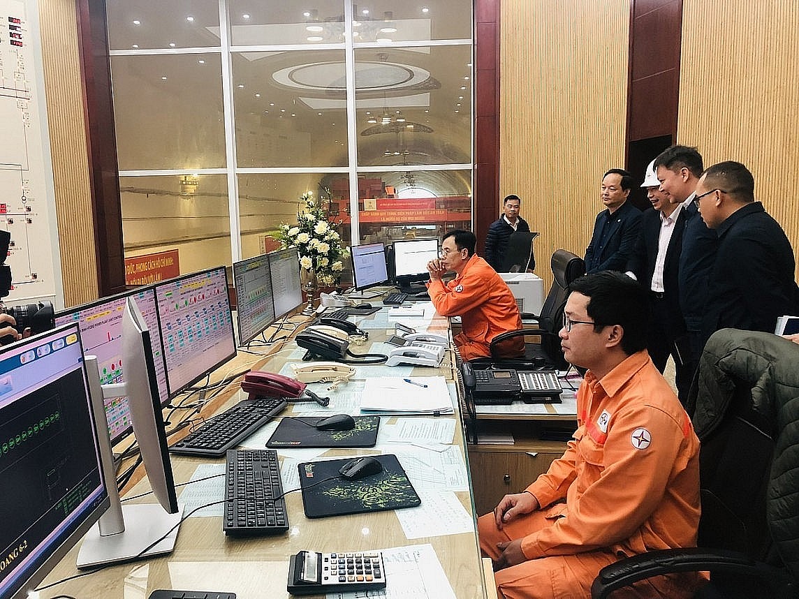 Cấp điện 6 tháng đầu năm 2024: Hiệu quả từ tư duy quản lý mới Cấp điện 6 tháng đầu năm 2024: Hiệu quả từ tư duy quản lý mới