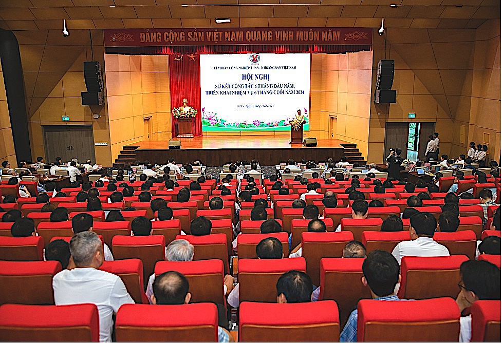 6 tháng đầu năm 2024: Tập đoàn TKV nộp ngân sách bao nhiêu? 6 tháng đầu năm 2024: Tập đoàn TKV nộp ngân sách bao nhiêu?