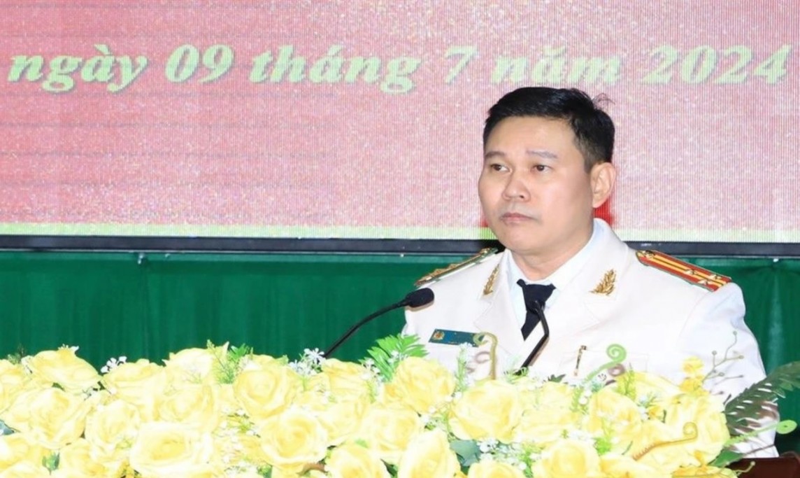 hượng tá Lê Mạnh Hùng được bổ nhiệm làm Phó giám đốc Công an tỉnh Đồng Nai (Ảnh: Công an Đồng Nai). hượng tá Lê Mạnh Hùng được bổ nhiệm làm Phó giám đốc Công an tỉnh Đồng Nai (Ảnh: Công an Đồng Nai).