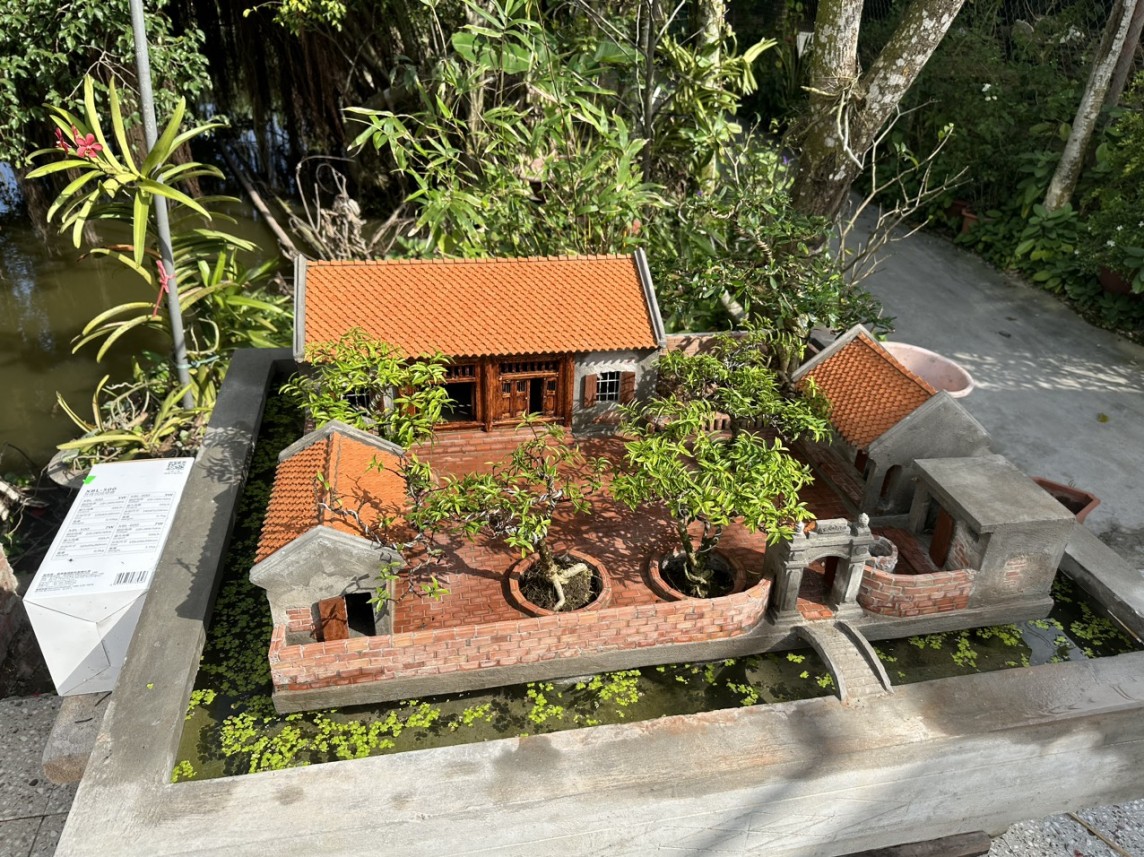 Nam Định: Chàng trai trẻ với biệt tài làm tiểu cảnh nhà Bắc bộ xưa Nam Định: Chàng trai trẻ với biệt tài làm tiểu cảnh nhà Bắc bộ xưa