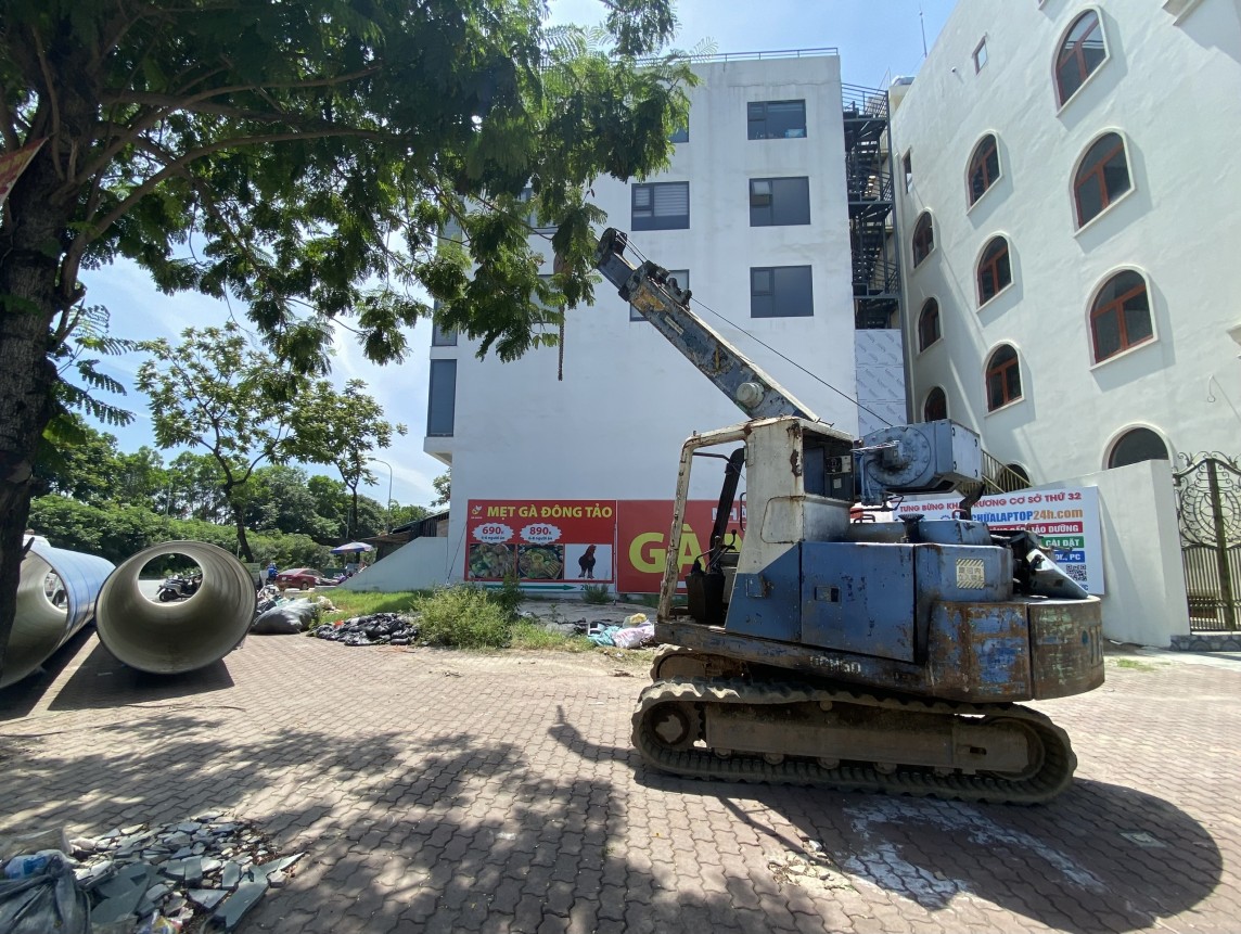 Đường gom Đại lộ Thăng Long: Chưa nhận được phản ánh của người dân về tình trạng ô nhiễm bụi Đường gom Đại lộ Thăng Long: Chưa nhận được phản ánh của người dân về tình trạng ô nhiễm bụi
