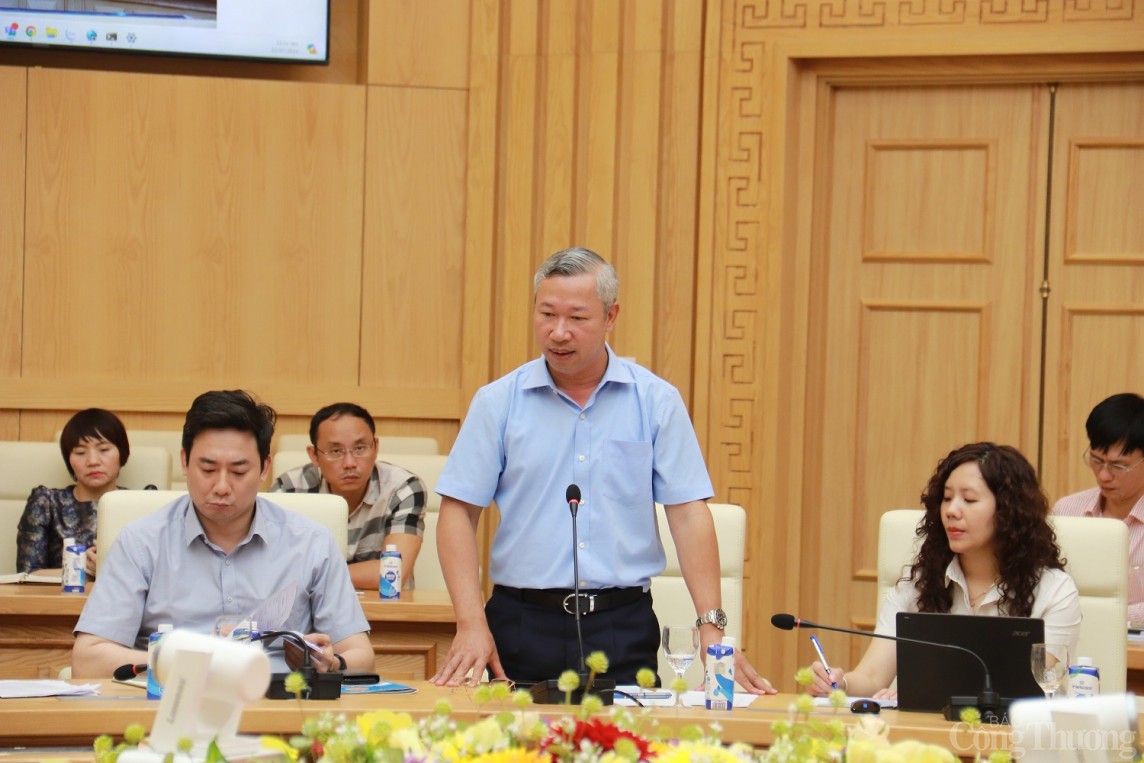 Bộ Công Thương triển khai một số nhiệm vụ liên quan đến chính sách giá điện Bộ Công Thương triển khai một số nhiệm vụ liên quan đến chính sách giá điện