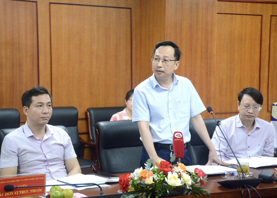 PGS.TS Hoàng Anh Sơn, Viện trưởng Viện Khoa học vật liệu