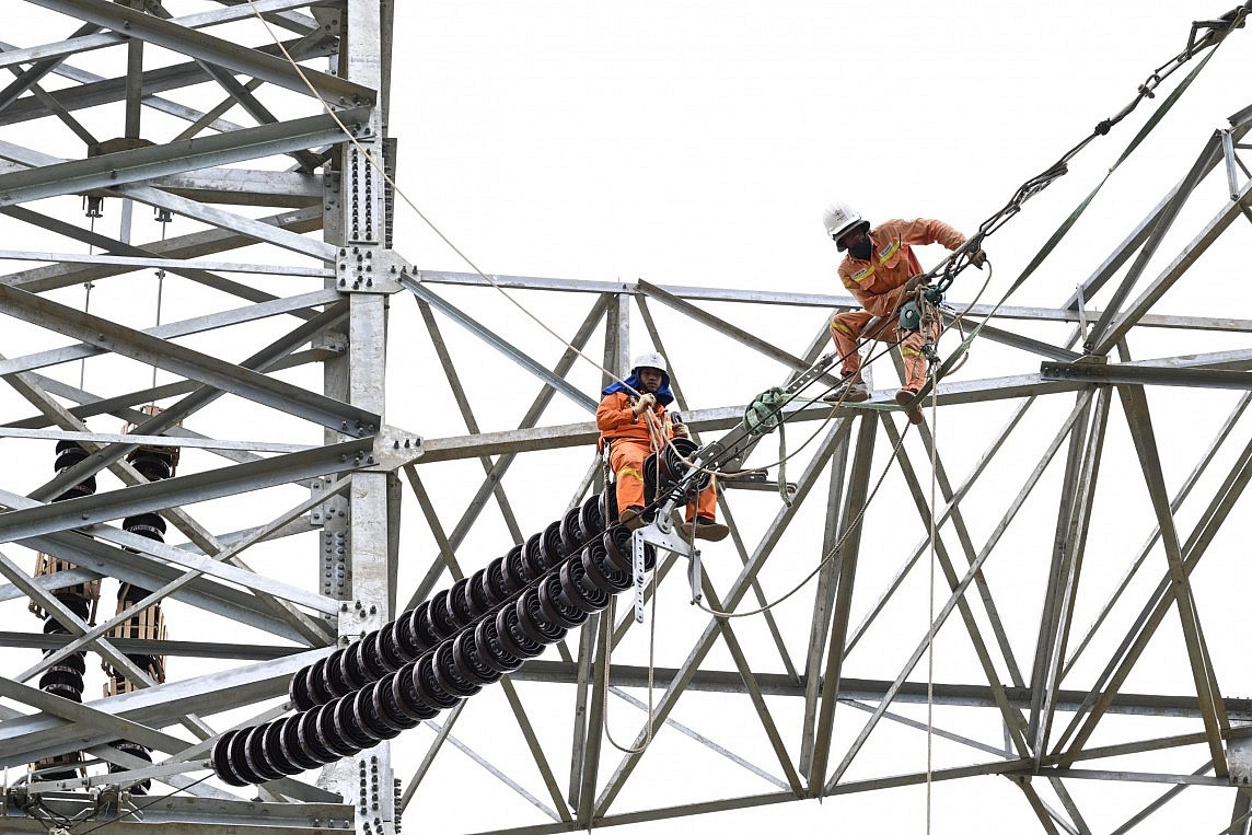 Những hình ảnh mới nhất trên công trường đường dây 500kV mạch 3