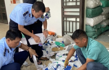 Thái Bình: Xử phạt chủ hàng 10 triệu đồng và buộc tiêu hủy 39 đôi giầy giả mạo nhãn hiệu NIKE