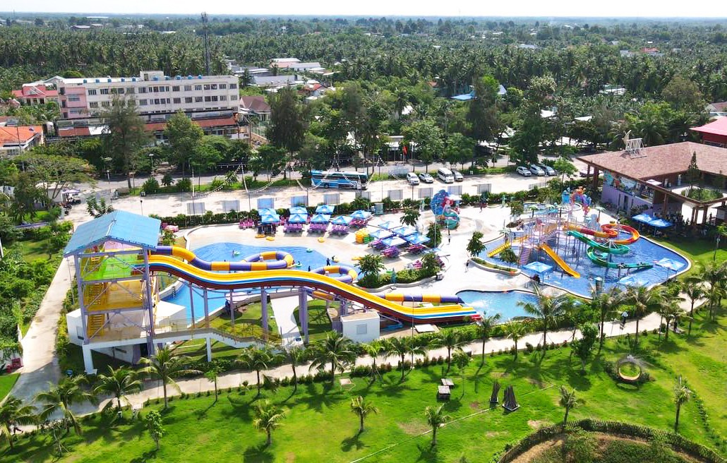 TTC Mekong Aqua Park với những trò chơi nước hấp dẫn, vườn thú Tiny Zoo và không gian được phủ xanh sau 01 năm hoạt động. TTC Mekong Aqua Park với những trò chơi nước hấp dẫn, vườn thú Tiny Zoo và không gian được phủ xanh sau 01 năm hoạt động.
