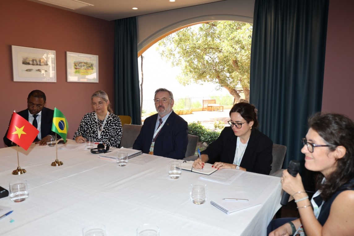 Bộ trưởng Nguyễn Hồng Diên gặp Thứ trưởng Bộ Phát triển, Công nghiệp, Thương mại và Dịch vụ Brazil