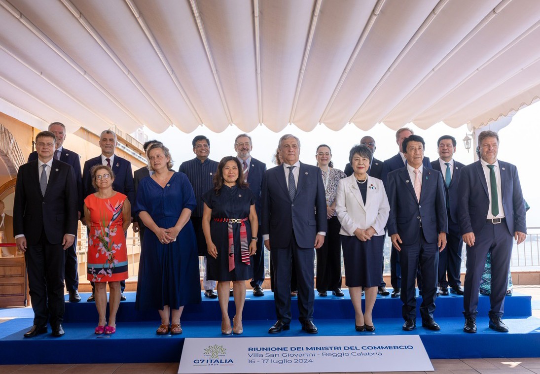 Bộ trưởng Nguyễn Hồng Diên gặp gỡ Phó Thủ tướng, kiêm Bộ trưởng Bộ Ngoại giao và Hợp tác quốc tế Italia