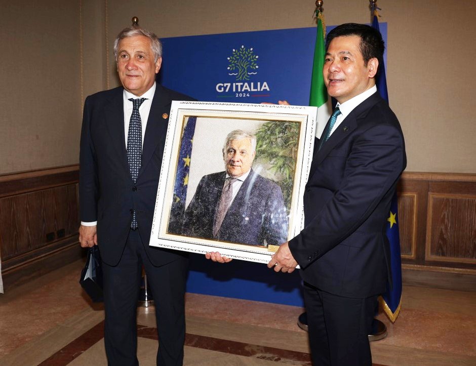 Chùm ảnh: Bộ trưởng Nguyễn Hồng Diên dự Hội nghị Bộ trưởng Thương mại G7 mở rộng và hoạt động bên lề Chùm ảnh: Bộ trưởng Nguyễn Hồng Diên dự Hội nghị Bộ trưởng Thương mại G7 mở rộng và hoạt động bên lề