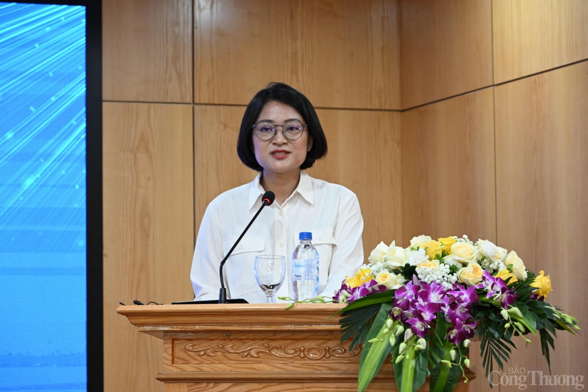 Tăng cường quản lý an toàn thực phẩm trên môi trường thương mại điện tử, tạo niềm tin cho người tiêu dùng Tăng cường quản lý an toàn thực phẩm trên môi trường thương mại điện tử, tạo niềm tin cho người tiêu dùng