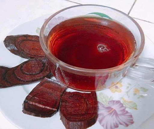 cây cỏ máu còn giúp làm mát gan, giúp thanh lọc cơ thể và giải độc hiệu quả. Ảnh minh họa