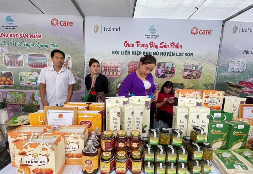 Kết nối thị trường, hỗ trợ đầu ra cho nông sản của phụ nữ vùng cao Kết nối thị trường, hỗ trợ đầu ra cho nông sản của phụ nữ vùng cao