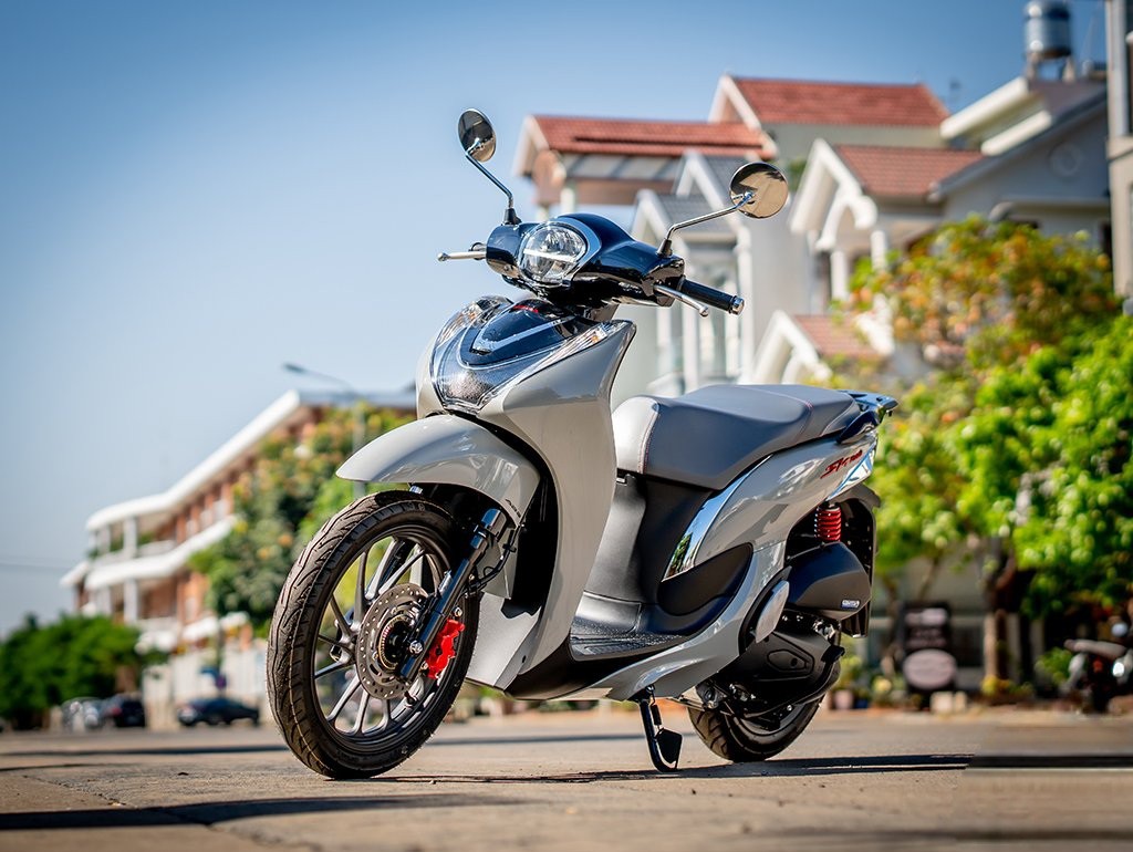 Giá xe Honda SH Mode Xám xi măng mới nhất ngày 18/7/2024: SH Mode phiên bản thể thao cao cấp nhất Giá xe Honda SH Mode Xám xi măng mới nhất ngày 18/7/2024: SH Mode phiên bản thể thao cao cấp nhất