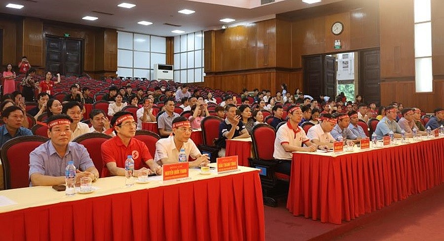 Thanh Hóa: Khai mạc “Hành trình đỏ - Kết nối dòng máu Việt” Thanh Hóa: Khai mạc “Hành trình đỏ - Kết nối dòng máu Việt”