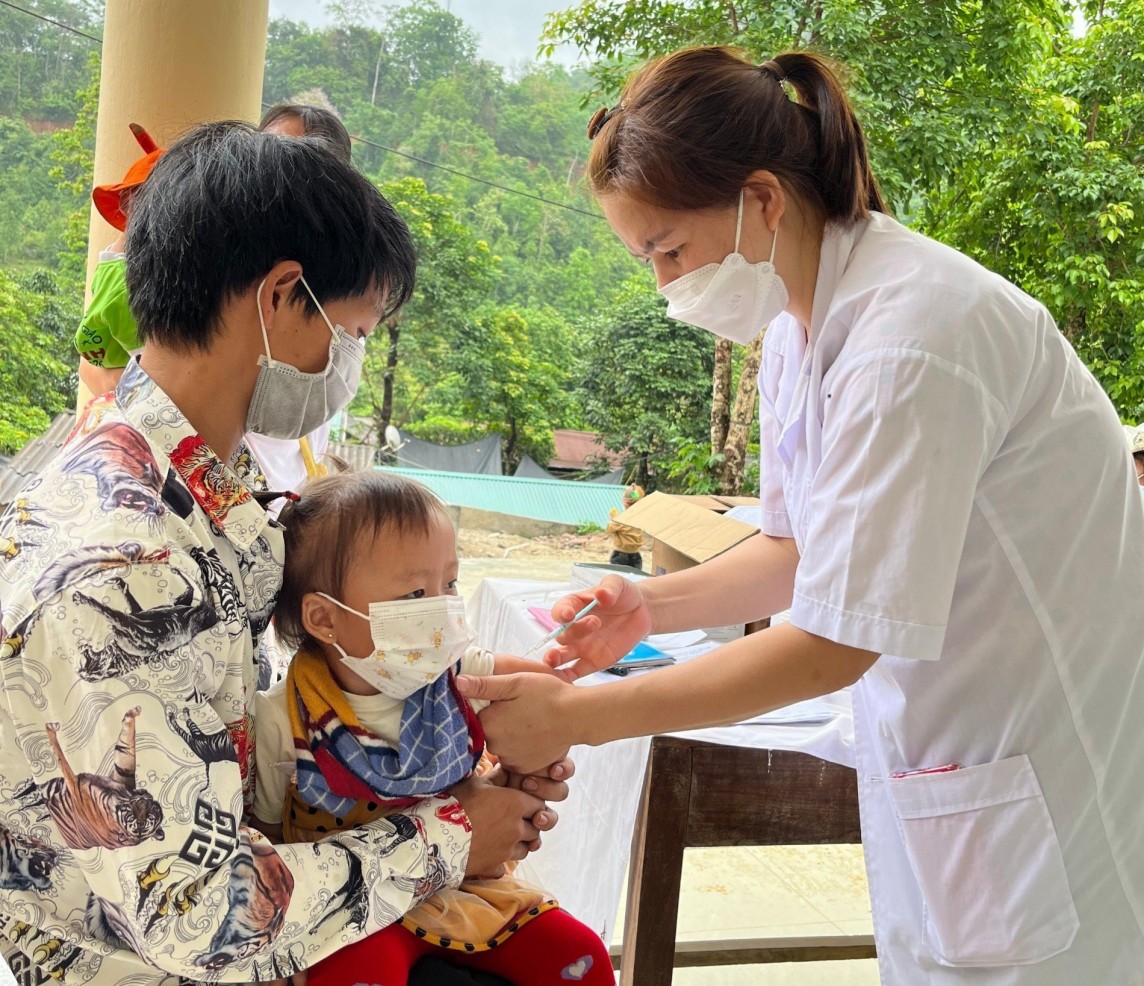 Tiêm phòng là biện pháp phòng ngừa bệnh bạch hầu hiệu quả  Tiêm phòng là biện pháp phòng ngừa bệnh bạch hầu hiệu quả