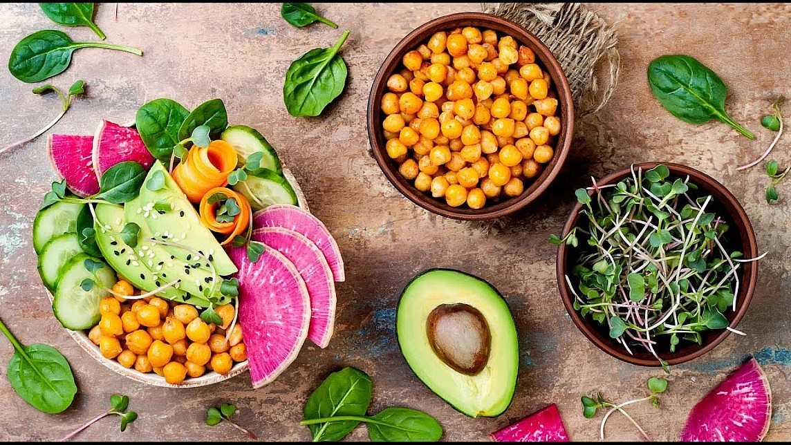 Chế độ ăn thuần chay không chỉ hỗ trợ giảm cân mà còn mang đến nhiều lợi ích sức khỏe khác. Chế độ ăn thuần chay không chỉ hỗ trợ giảm cân mà còn mang đến nhiều lợi ích sức khỏe khác.