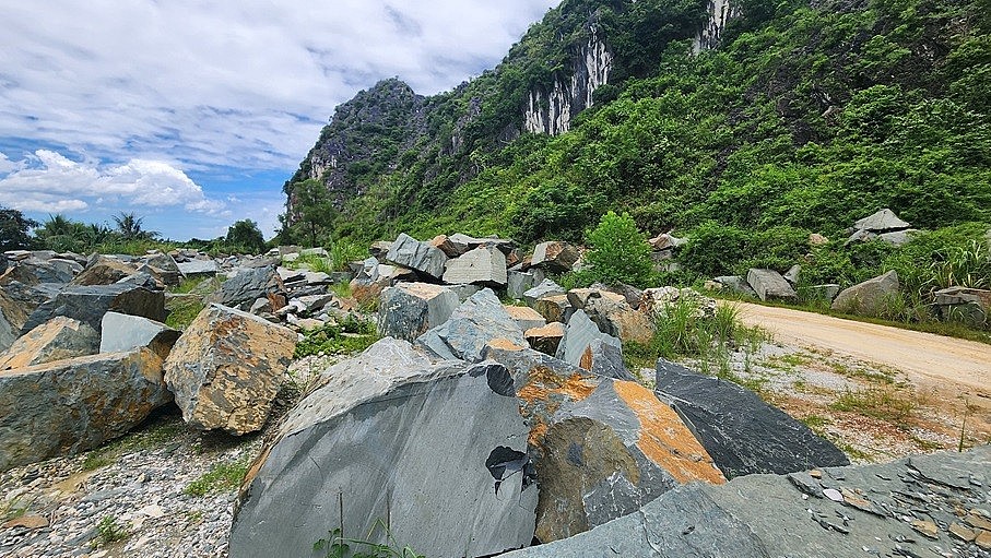 Thanh Hóa sẽ có nhiều “ông lớn” tranh tài cuộc đấu giá quyền khai thác khoáng sản mỏ đá bazan Thanh Hóa sẽ có nhiều “ông lớn” tranh tài cuộc đấu giá quyền khai thác khoáng sản mỏ đá bazan