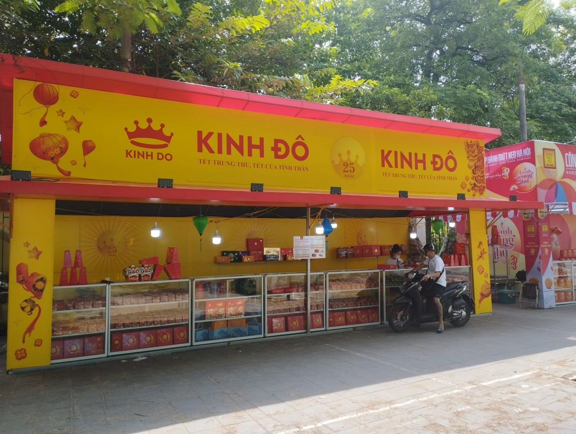 Thị trường bánh trung thu đón khách sớm, giá tăng nhẹ Thị trường bánh trung thu đón khách sớm, giá tăng nhẹ