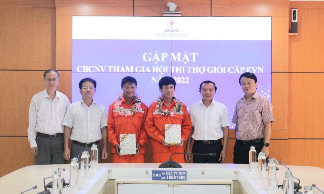 Thừa Thiên Huế: Người công nhân ngành điện mẫu mực Bùi Ngọc Rô