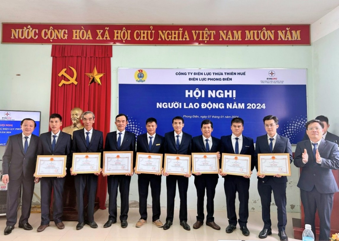 Thừa Thiên Huế: Người công nhân ngành điện mẫu mực Bùi Ngọc Rô