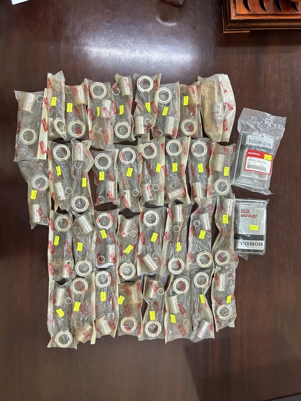 Hà Giang: Tiêu hủy gần 500 sản phẩm hàng hóa giả mạo nhãn hiệu Hà Giang: Tiêu hủy gần 500 sản phẩm hàng hóa giả mạo nhãn hiệu