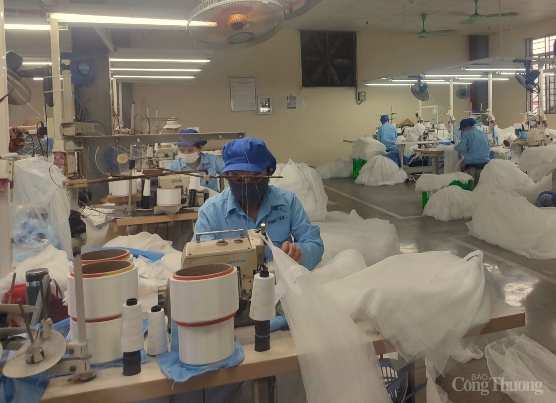 Chênh lệch thị trường lao động còn lớn Chênh lệch thị trường lao động còn lớn