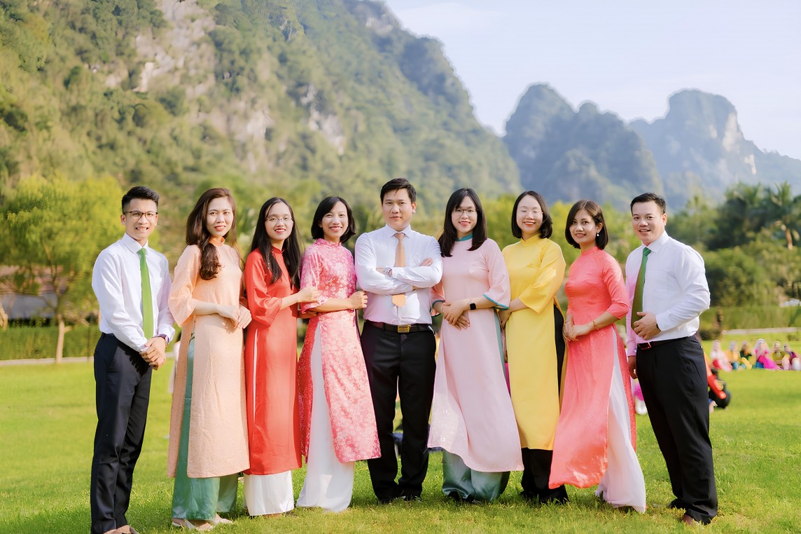 Gương sáng tại PGD Như Quỳnh – Vietcombank Hưng Yên: “Gian nan” thuyết phục khách hàng trước cạm bẫy lừa đảo Gương sáng tại PGD Như Quỳnh – Vietcombank Hưng Yên: “Gian nan” thuyết phục khách hàng trước cạm bẫy lừa đảo