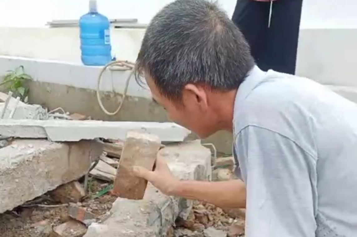 Hà Nội: Nghi vấn sập công trình đình Linh Chiểu 24 tỷ ở huyện Phúc Thọ Hà Nội: Nghi vấn sập công trình đình Linh Chiểu 24 tỷ ở huyện Phúc Thọ