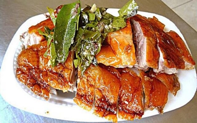 Gà nướng lá mắc mật, món ngon hấp dẫn vùng Tây Bắc Gà nướng lá mắc mật, món ngon hấp dẫn vùng Tây Bắc