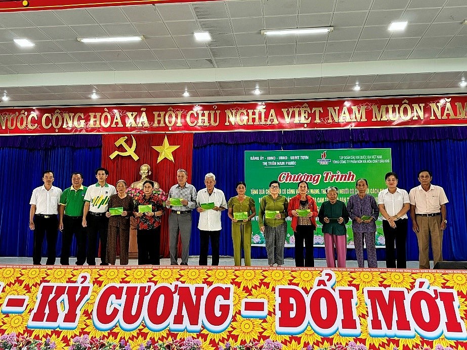 PVFCCo: Nhiều hoạt động thiết thực, ý nghĩa kỷ niệm ngày Thương binh liệt sỹ