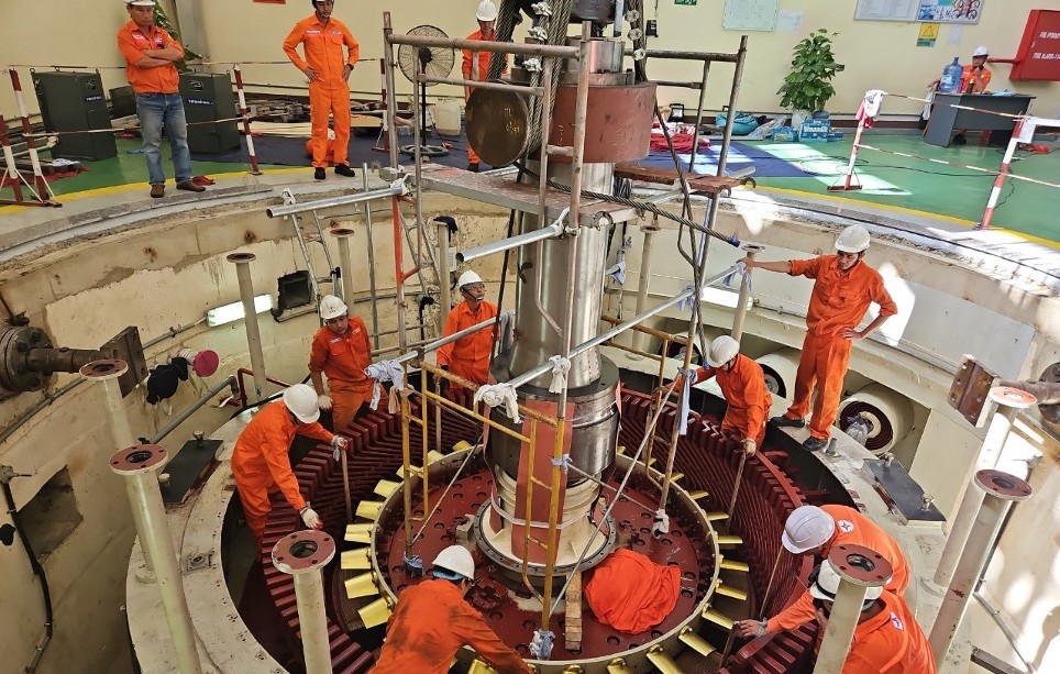 Hoàn thiện lắp đặt lại Rotor Tổ máy H1 - Nhà máy Thủy điện Sông Bung 2 sau đại tu, sửa chữa Hoàn thiện lắp đặt lại Rotor Tổ máy H1 - Nhà máy Thủy điện Sông Bung 2 sau đại tu, sửa chữa