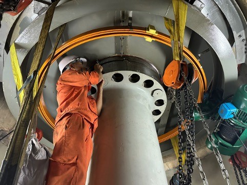 Hình ảnh công nhân AVC tại công trường, đại tu Tổ máy H1 - Nhà máy Thủy điện Sông Bung 2 Hình ảnh công nhân AVC tại công trường, đại tu Tổ máy H1 - Nhà máy Thủy điện Sông Bung 2