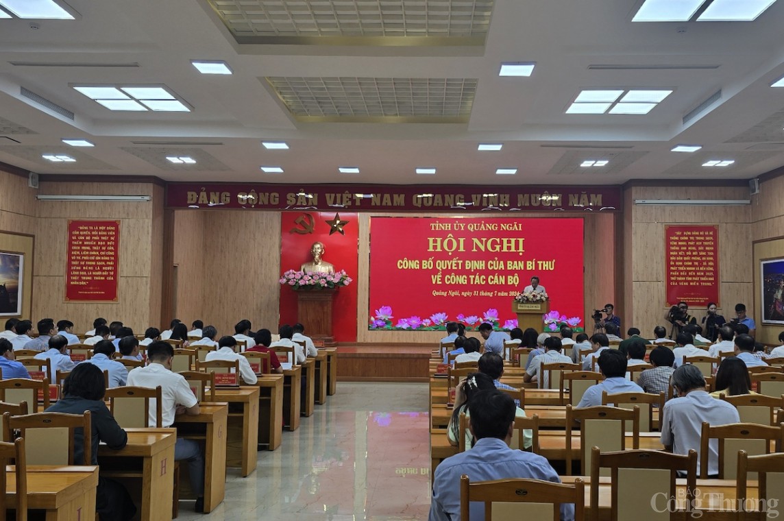 Hội nghị công bố Quyết định của Ban Bí thư về công tác cán bộ Quảng Ngãi Hội nghị công bố Quyết định của Ban Bí thư về công tác cán bộ Quảng Ngãi