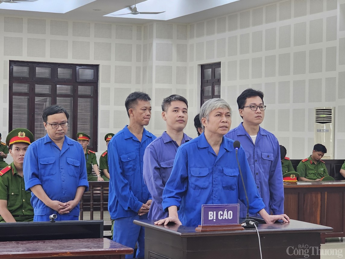 Các bị cáo tại phiên tòa 31/7 Các bị cáo tại phiên tòa 31/7