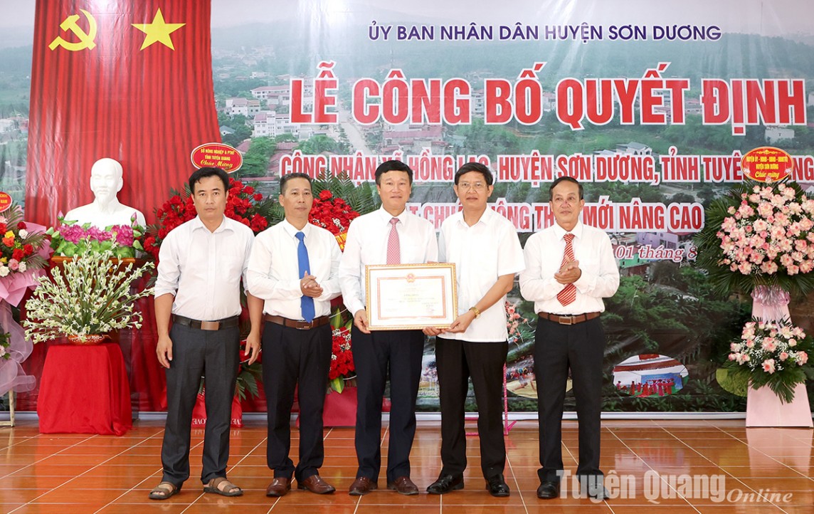 Huyện Sơn Dương thêm 2 xã đạt chuẩn nông thôn mới, 1 xã đạt chuẩn nông thôn mới nâng cao