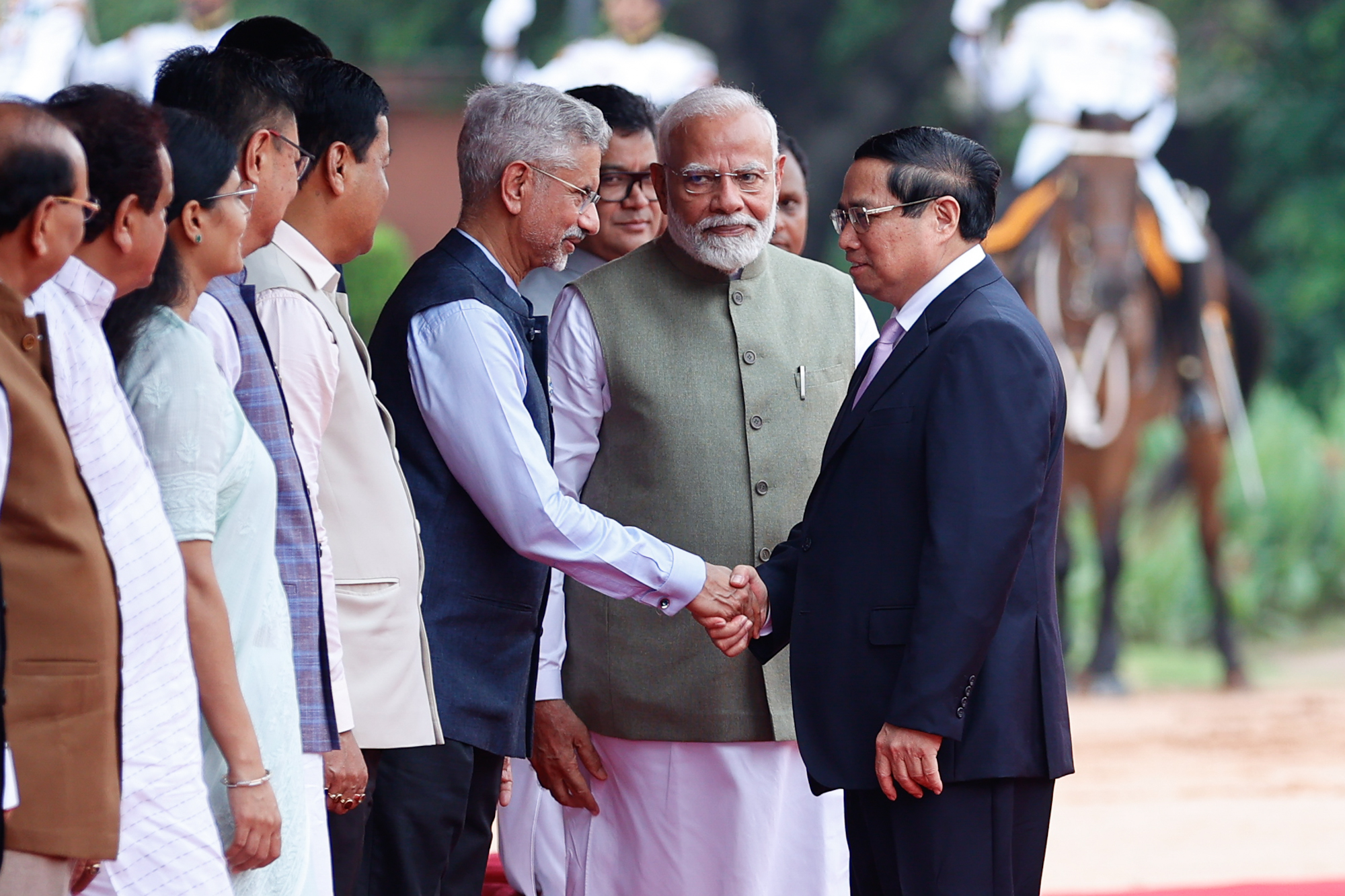 Chùm ảnh: Lễ đón chính thức Thủ tướng Phạm Minh Chính thăm cấp Nhà nước tới Ấn Độ- Ảnh 10. Chùm ảnh: Lễ đón chính thức Thủ tướng Phạm Minh Chính thăm cấp Nhà nước tới Ấn Độ- Ảnh 10.