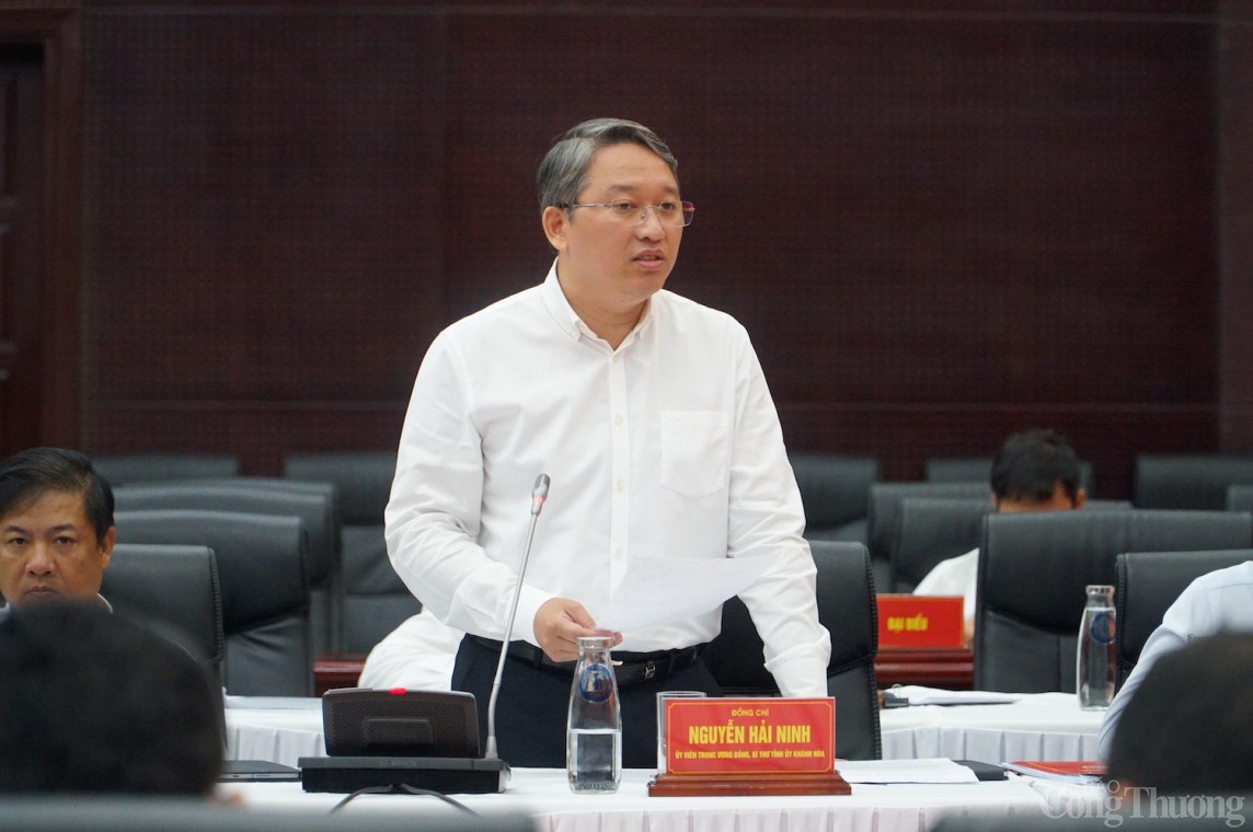 Bí thư Tỉnh ủy Khánh Hòa Nguyễn Hải Ninh phát biểu tại buổi làm việc Bí thư Tỉnh ủy Khánh Hòa Nguyễn Hải Ninh phát biểu tại buổi làm việc