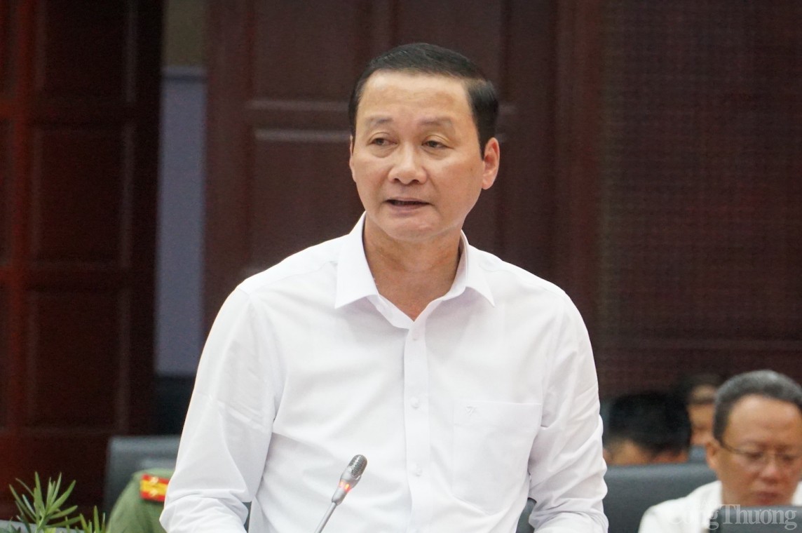 Chủ tịch UBND tỉnh Thanh Hóa Đỗ Minh Tuấn đề xuất đào tạo nhân lực chất lượng cao phải chú trọng vào những lĩnh vực cụ thể như chíp bán dẫn, công nghiệp công nghệ cao Chủ tịch UBND tỉnh Thanh Hóa Đỗ Minh Tuấn đề xuất đào tạo nhân lực chất lượng cao phải chú trọng vào những lĩnh vực cụ thể như chíp bán dẫn, công nghiệp công nghệ cao