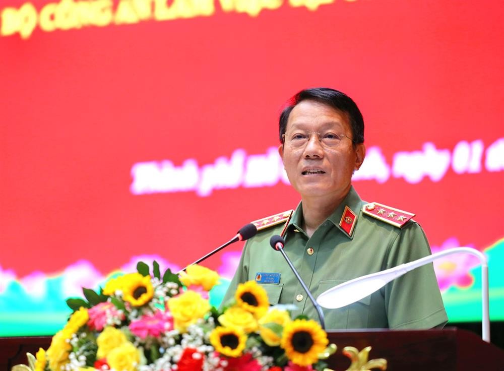 Bộ trưởng Lương Tam Quang phát biểu tại buổi làm việc. Bộ trưởng Lương Tam Quang phát biểu tại buổi làm việc.