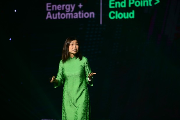 Bà Chris Leong, Phó Chủ tịch Tập đoàn, Phụ trách Marketing Toàn cầu của Schneider Electric (Ảnh BTC). Bà Chris Leong, Phó Chủ tịch Tập đoàn, Phụ trách Marketing Toàn cầu của Schneider Electric (Ảnh BTC).