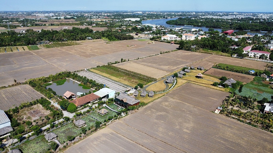 Long An: Kết quả điều tra phát hiện nhiều vùng đất tại các huyện bị ô nhiễm Long An: Kết quả điều tra phát hiện nhiều vùng đất tại các huyện bị ô nhiễm