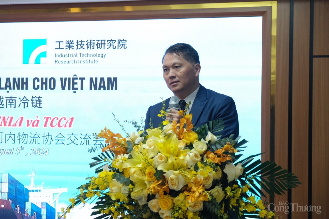 ông Đinh Vĩ, Trường phòng kinh tế thuộc Văn phòng kinh tế và Văn hóa Đài Bắc ông Đinh Vĩ, Trường phòng kinh tế thuộc Văn phòng kinh tế và Văn hóa Đài Bắc