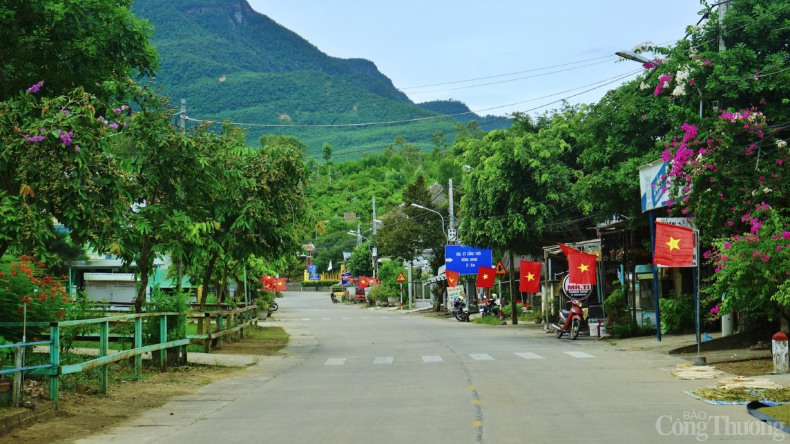 Về Thượng Đức anh hùng Về Thượng Đức anh hùng