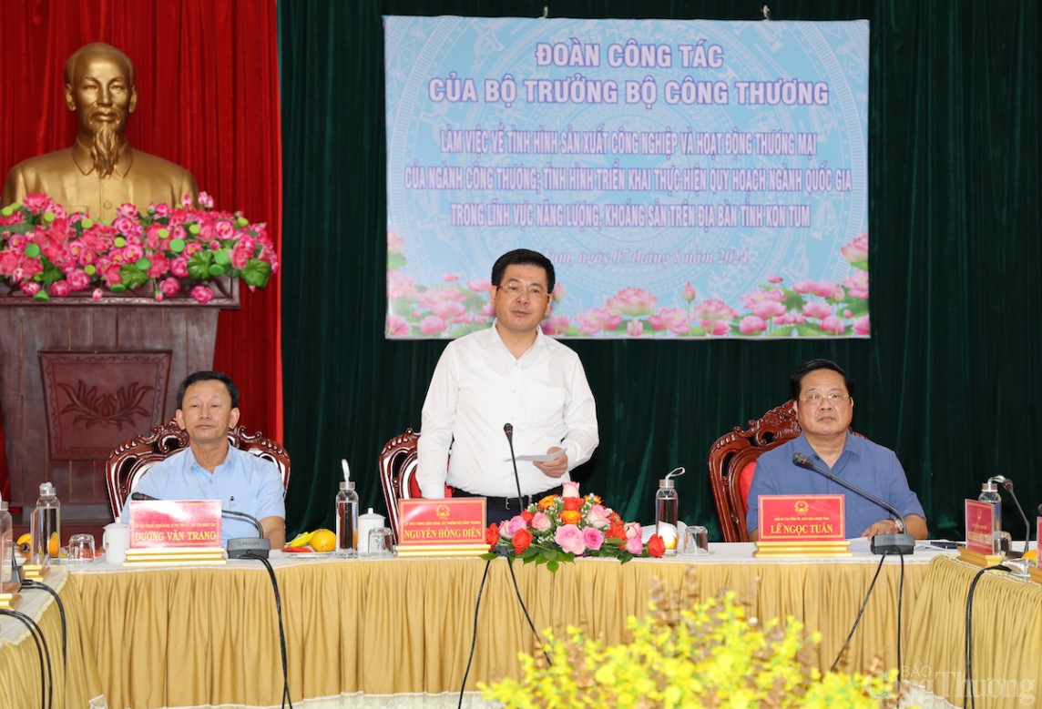 Bộ trưởng Nguyễn Hồng Diên cảnh báo sâm Ngọc Linh và nhiều nông sản có thể gặp khó vì đạo luật chống phá rừng Bộ trưởng Nguyễn Hồng Diên cảnh báo sâm Ngọc Linh và nhiều nông sản có thể gặp khó vì đạo luật chống phá rừng