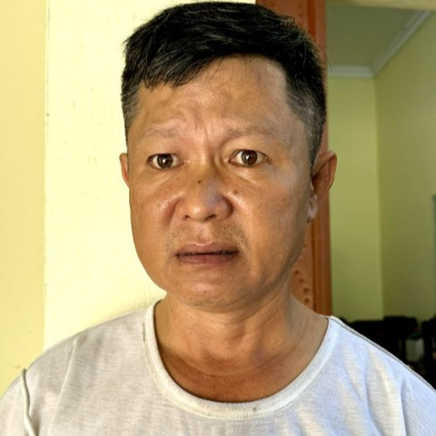 Bắt Hạt phó Hạt Quản lý đường bộ trộm biển báo giao thông