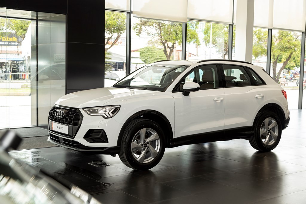 Audi Q3 Advanced Black Edition cá tính về Việt Nam, giá từ 1,89 tỷ đồng Audi Q3 Advanced Black Edition cá tính về Việt Nam, giá từ 1,89 tỷ đồng