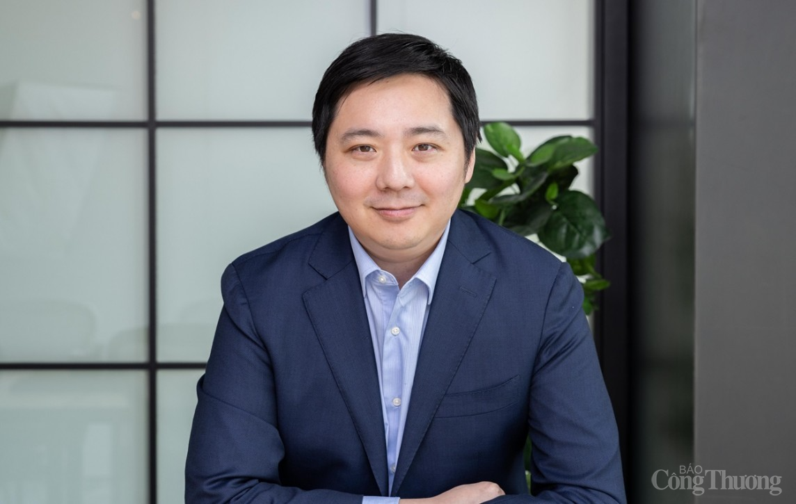 ông Shaokai Fan, Giám đốc khu vực Châu Á - Thái Bình Dương (không bao gồm Trung Quốc) kiêm Giám đốc Ngân hàng Trung ương Toàn cầu tại Hội đồng Vàng Thế giới (WGC) ông Shaokai Fan, Giám đốc khu vực Châu Á - Thái Bình Dương (không bao gồm Trung Quốc) kiêm Giám đốc Ngân hàng Trung ương Toàn cầu tại Hội đồng Vàng Thế giới (WGC)