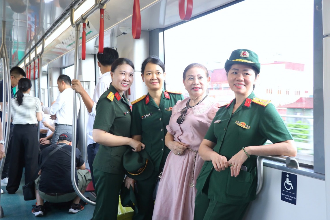 Cựu Cục trưởng đăng kiểm thanh minh; Bên trong “sào huyệt” của tổ chức tội phạm ở Tam Giác Vàng Cựu Cục trưởng đăng kiểm thanh minh; Bên trong “sào huyệt” của tổ chức tội phạm ở Tam Giác Vàng