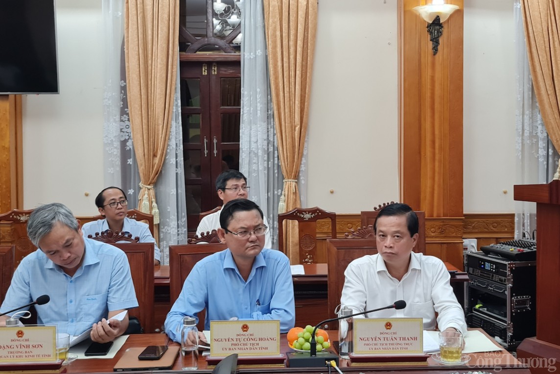 Đại diện lãnh đạo UBND tỉnh Bình Định tham dự buổi làm việc Đại diện lãnh đạo UBND tỉnh Bình Định tham dự buổi làm việc